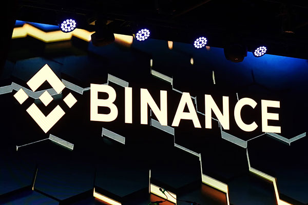 币安量化与自动化交易全指南：网格、马丁格尔与合约组合